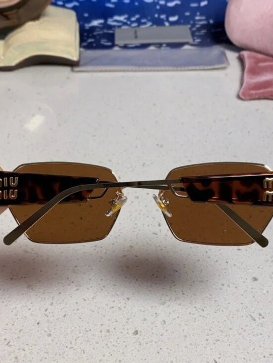 Miu Miu  Sunglasses main image 4